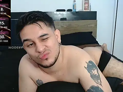 colin_lewis1's cam snapshot