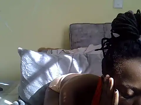 Its_slimianaa's cam snapshot