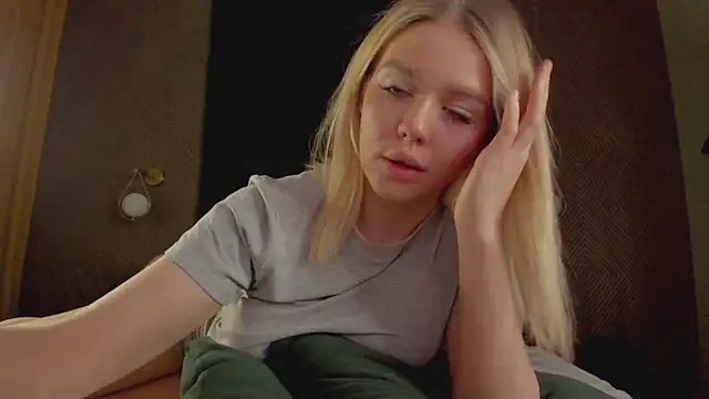 Anna_Robinson's cam snapshot