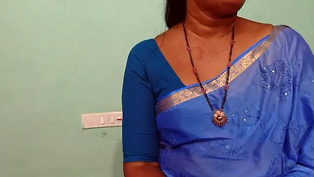 shrutitelugu69 live sex cam