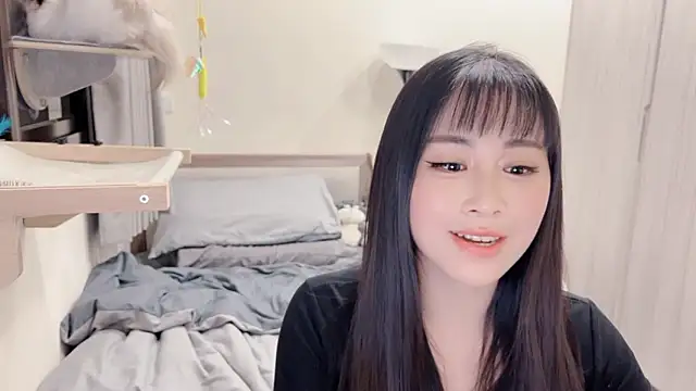 BabyOneDaily's cam snapshot