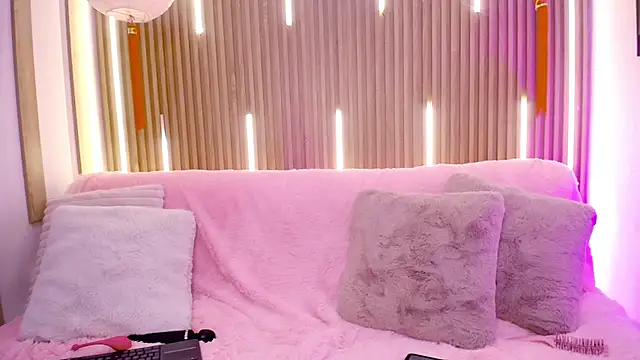 Bonn_Glow live sex cam