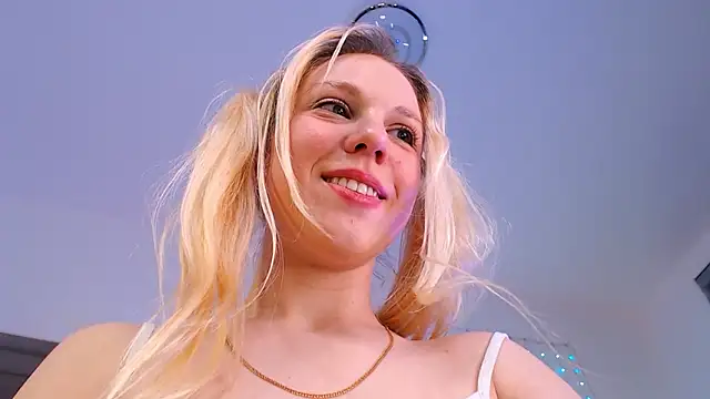 Betty_Vega's cam snapshot