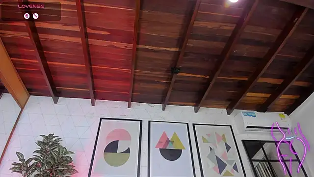 MiaKay1's cam snapshot