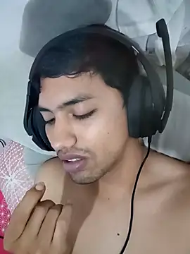 Flirtdick03's cam snapshot