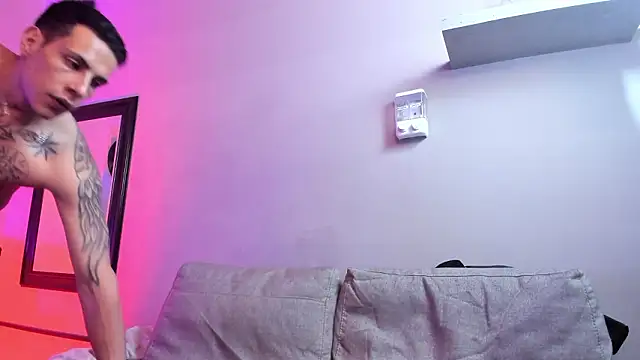 Dustin_Sonne's cam snapshot