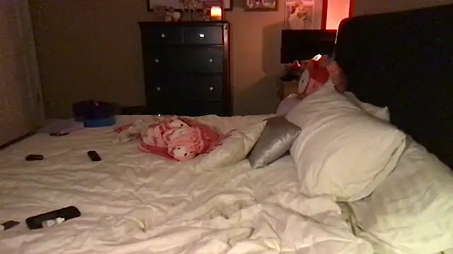 misspollypeach's cam snapshot