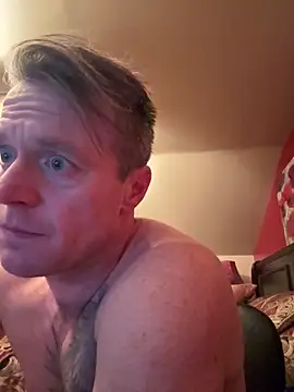 DILFiGuess1 live sex cam