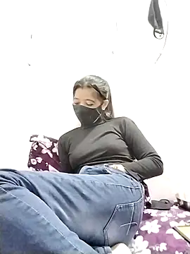 Cute-Naavya's cam snapshot