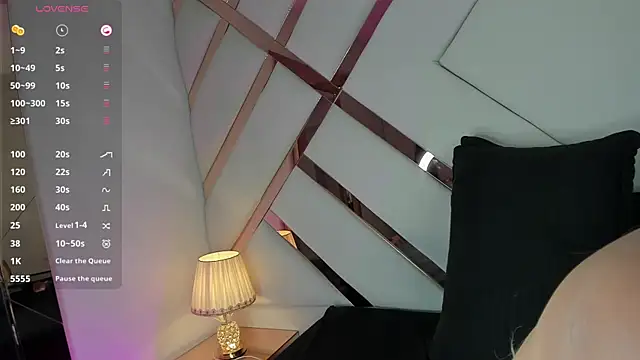 Nia_Crawford's cam snapshot