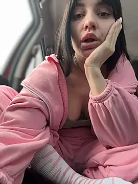 JulliaVegas live sex cam