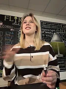 CaitlinSugar's cam snapshot