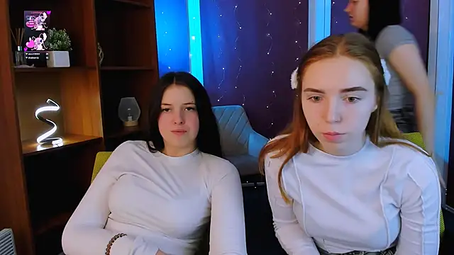 diara_ti's cam snapshot