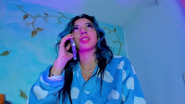 SaturnooStonee's cam snapshot