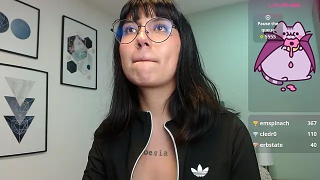 amy_adams1's cam snapshot