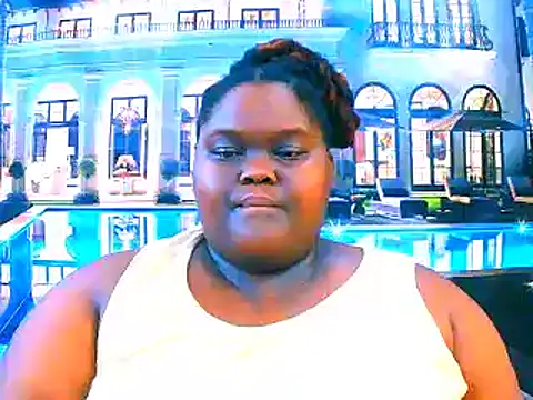 EbonyHotBuns's cam snapshot