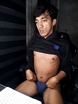 RowyCam live sex cam