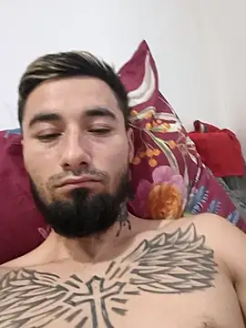 Negrila25 live sex cam