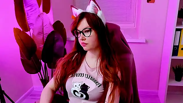 CarolGiggly live sex cam