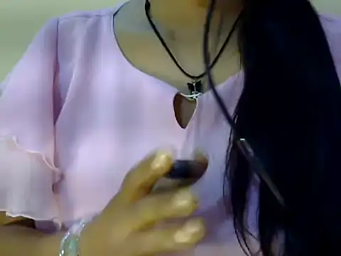 Cute_Aayera's cam snapshot