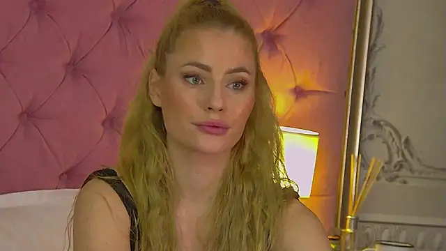 MisshaNight's cam snapshot