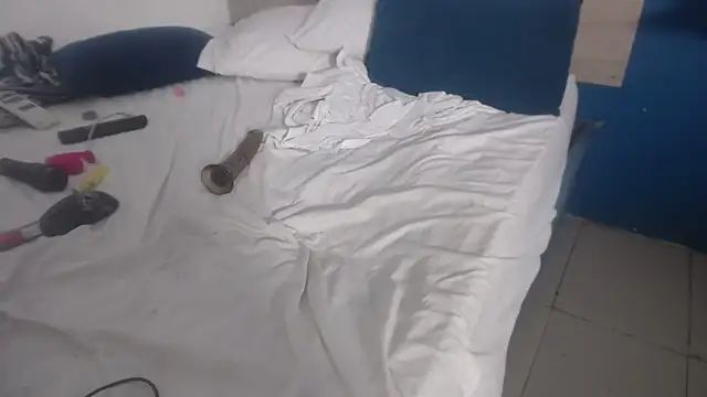 barbara_anal_squirt_'s cam snapshot