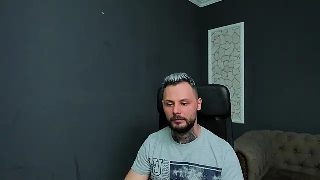 BrianHunts live sex cam