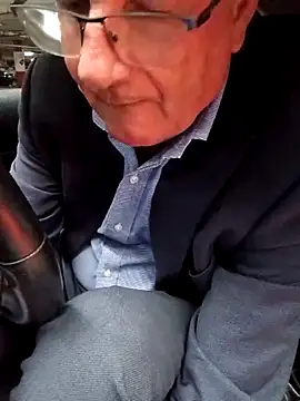 stiffandlubed@xh live sex cam