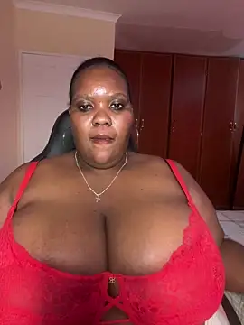 Michyboldy live sex cam