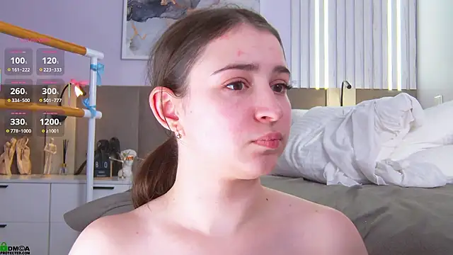 AnnaNoir live sex cam