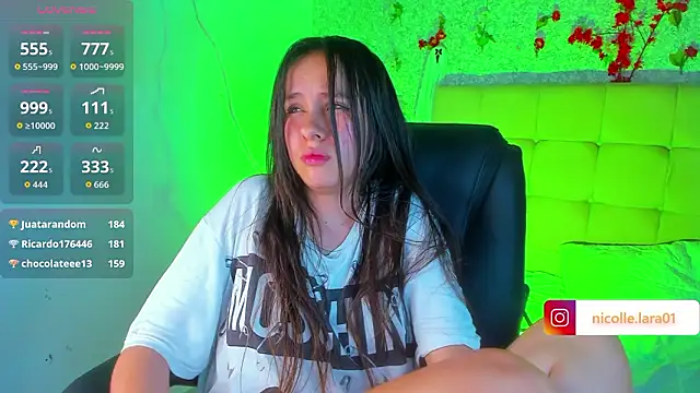 Kitty_Rose_CS's cam snapshot