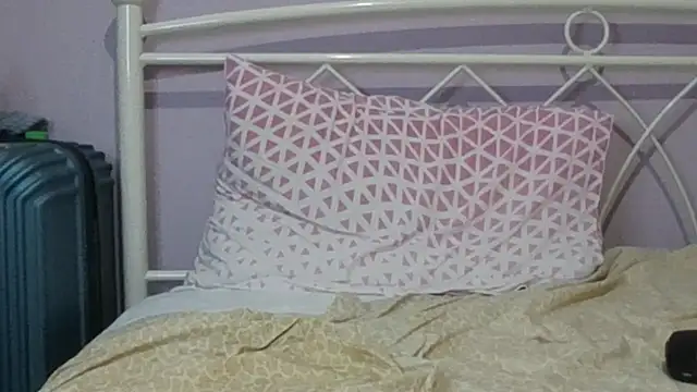 Albanian_Goat_WhiteHammer's cam snapshot