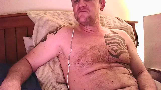 Yournaughty's cam snapshot