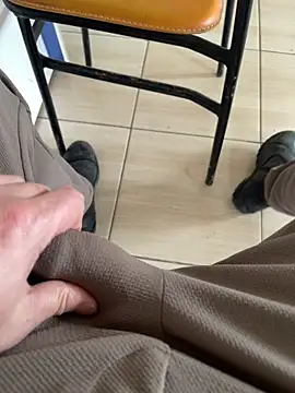 kenanbal0677's cam snapshot