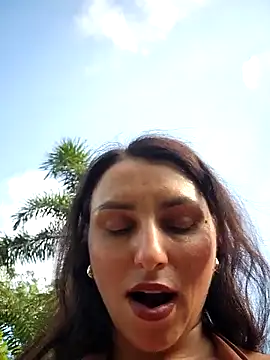 Izabella_Bella live sex cam