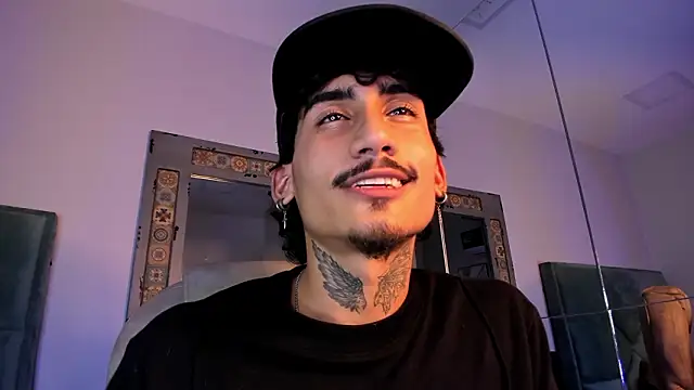 Mr_Strike live sex cam