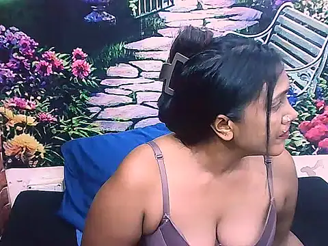 IndianSexyLady20's cam snapshot