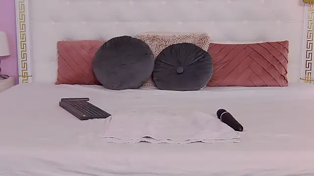 Lenna_Paul's cam snapshot