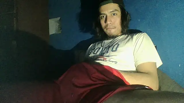 AlexAlejandro13's cam snapshot