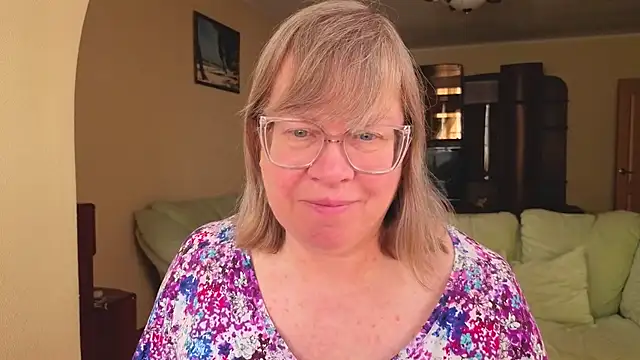 Emma_Eclipsee's cam snapshot