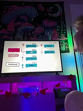 Cutiepiespanks's cam snapshot