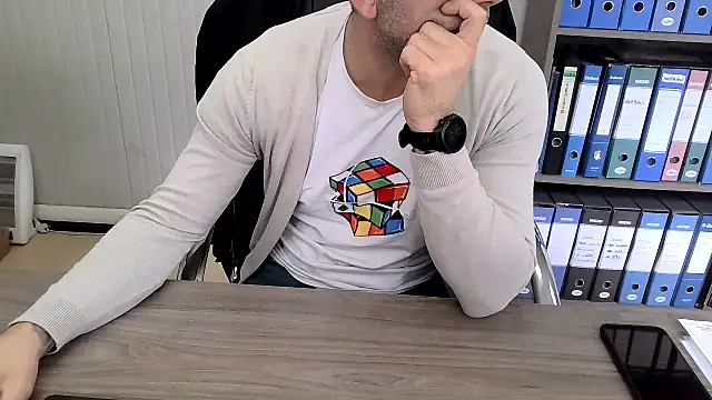 Evasionee live sex cam