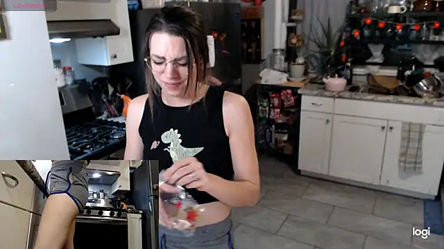 KierBearKisses live sex cam