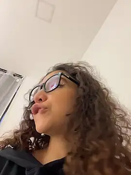 uniquerossie's cam snapshot