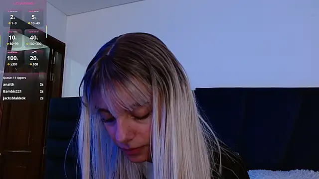 peyton_golden1's cam snapshot