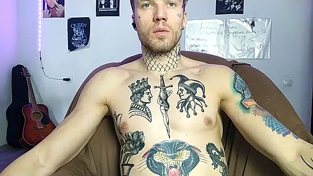 Huntall77 live sex cam