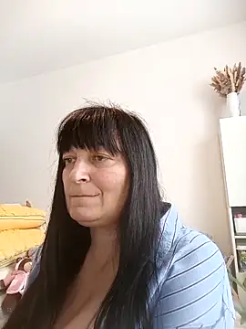 Women-pleasures live sex cam