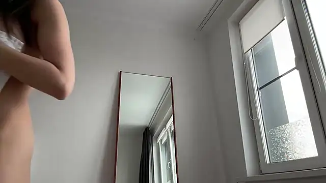 yourlittlesunrise_ live sex cam