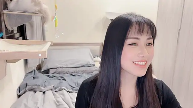 BabyOneDaily's cam snapshot