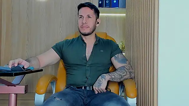 George_Diesell live sex cam